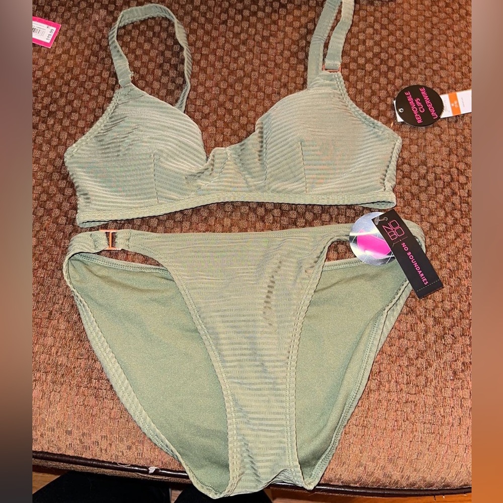 Green Bikini